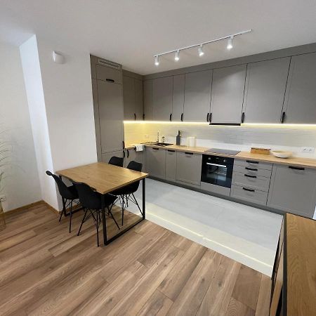 Newport Industrial Apartment Warsaw Luaran gambar