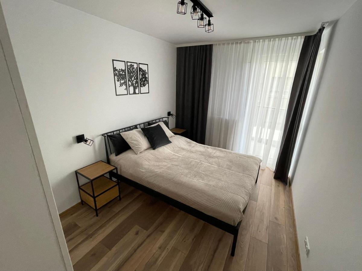Newport Industrial Apartment Warsaw Luaran gambar