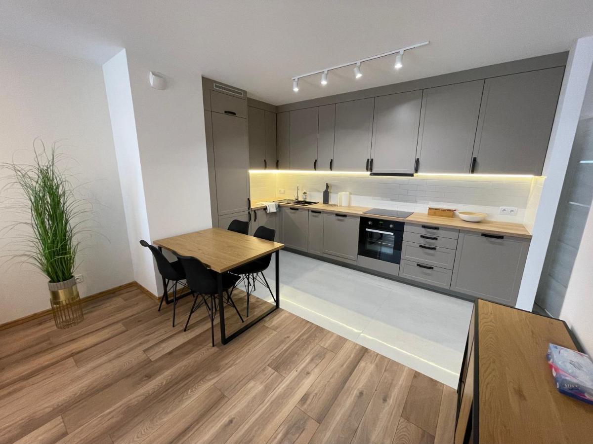 Newport Industrial Apartment Warsaw Luaran gambar
